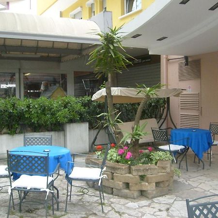 Hotel Bel Air Rivazzurra Di Rimini Exterior photo