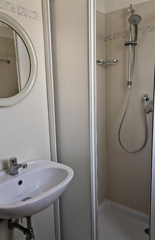 Hotel Bel Air Rivazzurra Di Rimini Room photo